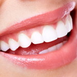 歯の茶渋の取り方！簡単に歯医者いらずで自然な美しい白い歯に！